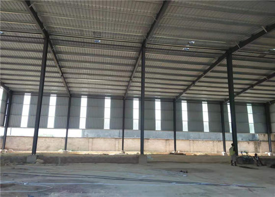 Construção pré-revestida telhando armazém pré-fabricado da armação de aço das folhas em Filipinas
