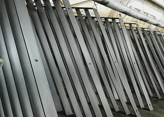 Fabricação de aço da cerca do aeroporto internacional, semi fabricação do metal pesado do brilho