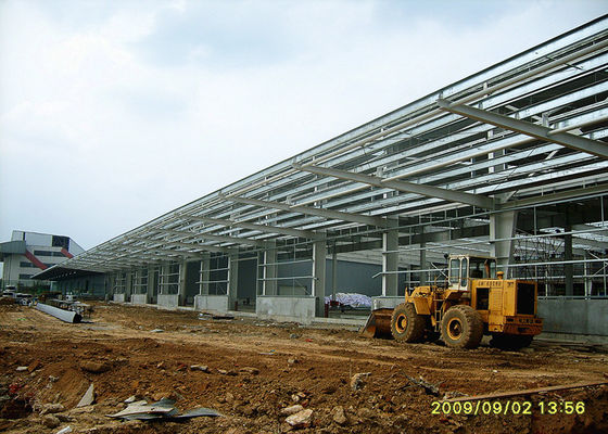 Quadro portal da estrutura do armazém durável da construção de aço com saliência longa