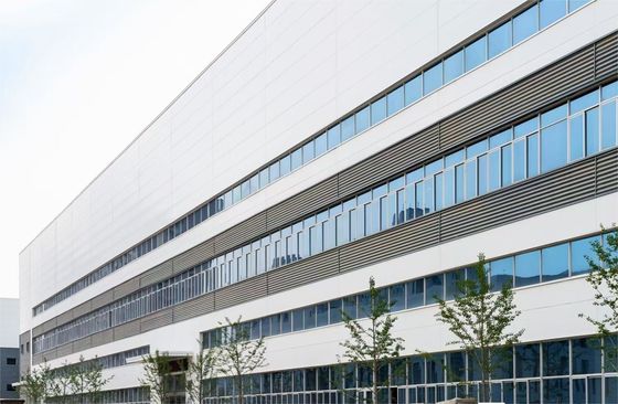Armazém de estrutura de aço versátil com design flexível e construção rápida