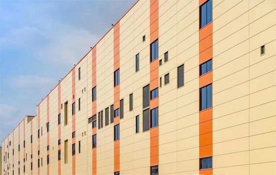 Q355B Edifício de armazém com estrutura de aço e respeitador do ambiente