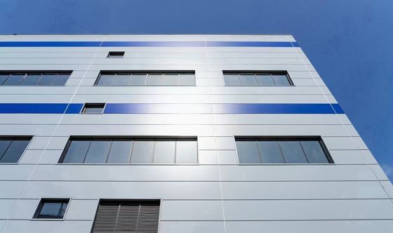 Armazém de estrutura de aço personalizável com design de distância clara para utilização máxima do espaço