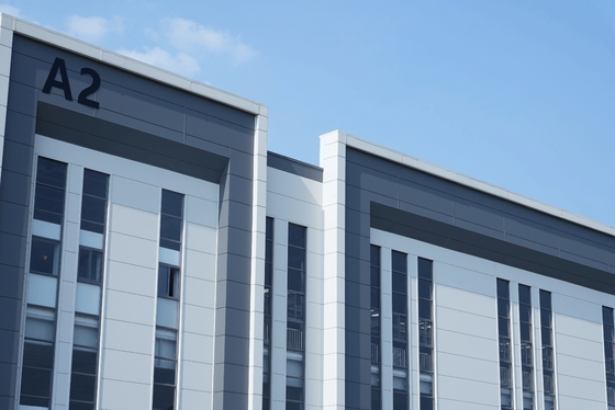 Construção de estruturas de aço de alta estabilidade para design durável e de armazém